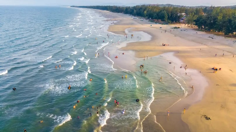 My Khe Beach in Danang city, central Vietnam. Photo courtesy of the beach.
