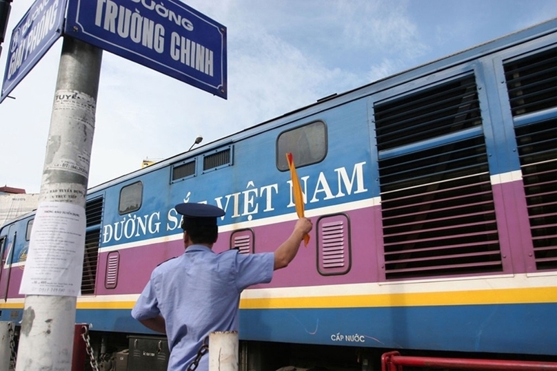 A Vietnam Railways passenger train. Photo courtesy of People's Army newspaper.