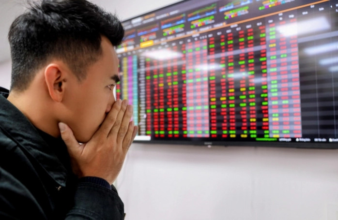 The VN-Index dropped 5.34 points to close at 1,217.56 on August 1, 2023. Photo courtesy of VietnamFinance.