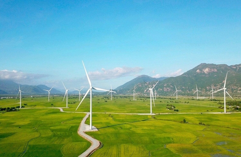An operational wind farm in Ninh Thuan province on Vietnam’s south-central coast. Photo courtesy of Ninh Thuan newspaper.