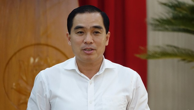 Huynh Quang Hung, chairman of Phu Quoc town, Kien Giang province, southern Vietnam. Photo courtesy of Young People newspaper.