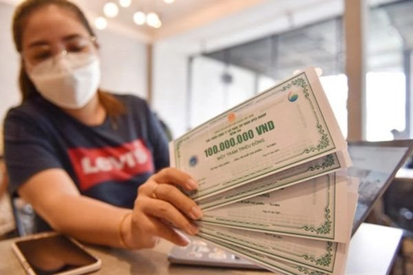 Vietnamese banks made 10 bond issuances worth more than VND12 trillion ($498.2 million) in August 2023. Photo courtesy of CafeBiz.