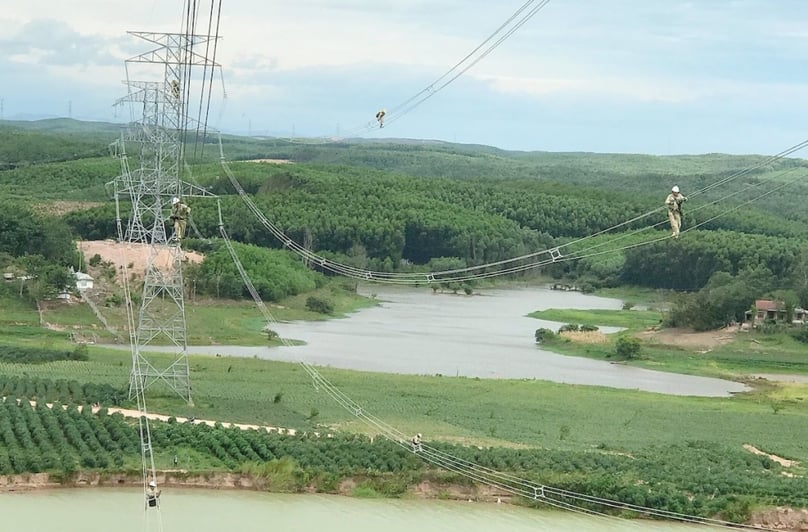 A section of the 500 kV transmission line invested by Vietnam Electricity. Photo courtesy of EVN.