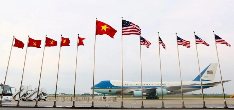Air Force One carrying U.S. President Joe Biden arrives at Noi Bai International Airport, Hanoi, September 10, 2023. Photo courtesy of Dan Tri newspaper.