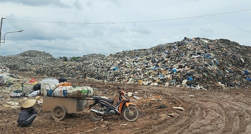 Mekong Delta provinces are suffering a huge waste problem with almost no treatment facility other than a few overflowing landfills.
