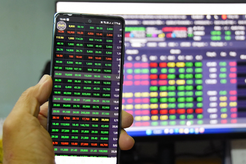 The VN-Index rose 3.55 points to 1,227.36 on September 15, 2023. Photo courtesy of CafeF.