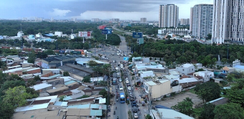 A road in Ho Chi Minh City, southern Vietnam. Photo by The Investor/Vu Pham.