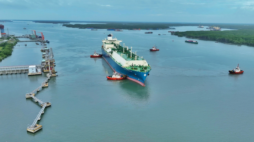 LNG Thi Vai terminal is capable of accomodating huge ships. Photo courtesy of PV Gas.