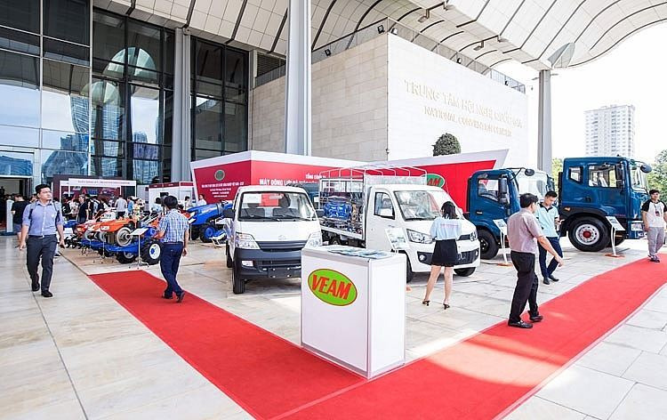 A showroom of VEAM trucks and agricultural machinery. Photo courtesy of the corporation. 