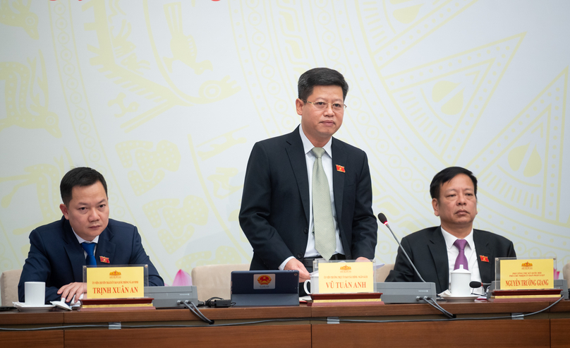 Vu Tuan Anh, a member of the National Assembly’s Finance and Budget Committee, speaks at a press conference in Hanoi,  October 19, 2023. Photo courtesy of the parliament.