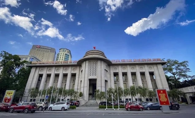 A view of the State Bank of Vietnam's headquarters in Hanoi. Photo courtesy of VnEconomy.