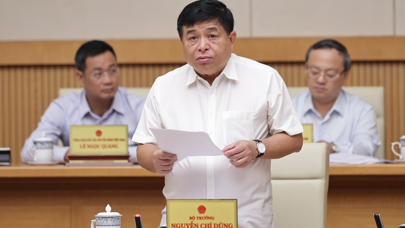 Minister of Planning and Investment Nguyen Chi Dung speaks at a cabinet meeting in Hanoi, November 4, 2023. Photo courtesy of the government's news portal.
