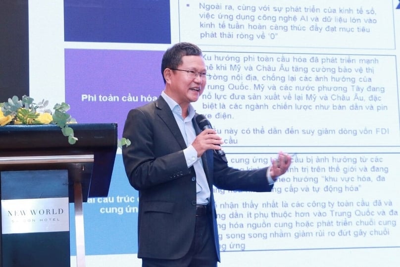 Nguyen Cong Ai, deputy general manager of KPMG, delivers his presentation at the Vietnam Industrial Park Forum 2023: Towards Green Growth in Ho Chi Minh City, November 16, 2023. Photo by The Investor/Le Toan and Nguyen Thong.
