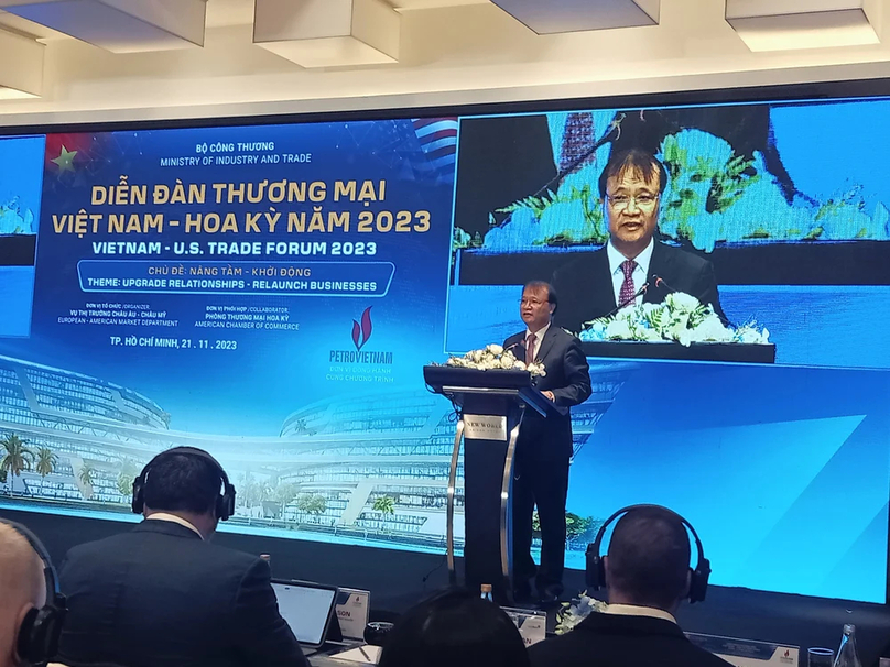 Vietnam’s Deputy Minister of Industry and Trade Do Thang Hai speaks at the opening of the Vietnam – U.S Forum on November 21 in Ho Chi Minh City. Photo by The Investor/Thien Ky. 