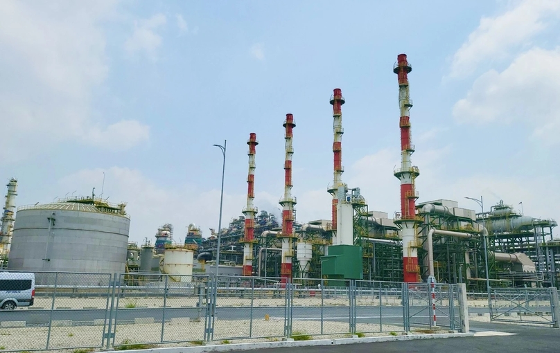 A corner of Long Son Petrochemicals Complex in Ba Ria-Vung Tau province, southern Vietnam. Photo courtesy of Nguoi Lao Dong (Laborer) newspaper.
