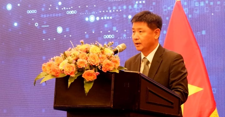 Kang Boo Sung, Tổng lãnh sự Hàn Quốc tại Đà Nẵng, phát biểu tại Hội nghị mở rộng hợp tác đầu tư giữa Hàn Quốc và các địa phương miền Trung Việt Nam tại thành phố Đà Nẵng, ngày 24/11/2023. Ảnh do Cổng thông tin điện tử Đà Nẵng cung cấp.