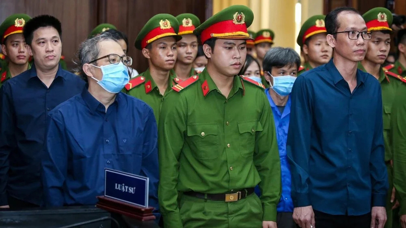 Nguyen Minh Quan, 50, former director of Thu Duc Hospital in Ho Chi Minh City (first, left). Photo courtesy of Thanh Nien (Young People) newspaper.