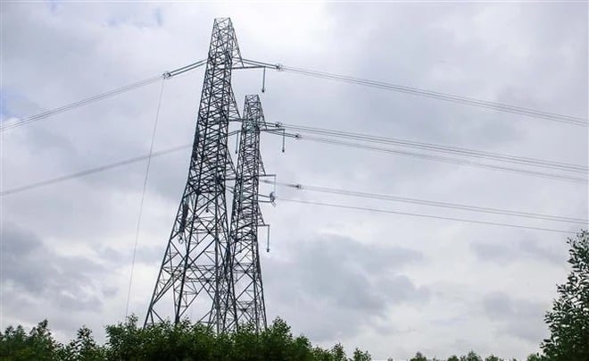 A section of the national 500kV transmission line in Vietnam. Photo courtesy of Vietnam News Agency.