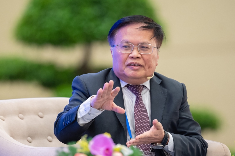 Nguyen Dinh Cung, former head of the Central Institute for Economic Management (CIEM), speaks at a socio-economic forum in Hanoi, September 19, 2023. Photo courtesy of Thanh Nien (Young People) newspaper.