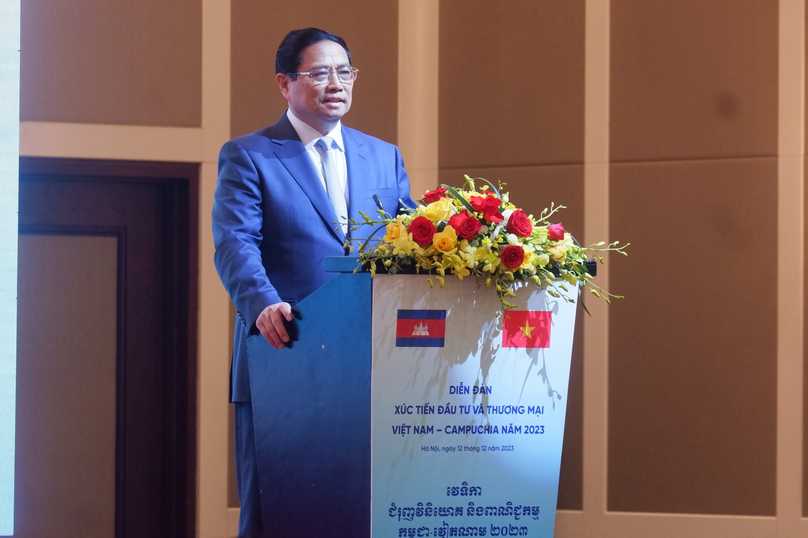 Vietnamese PM Pham Minh Chinh speaks at the Vietnam-Cambodia Trade and Investment Promotion Forum in Hanoi, December 12, 2023. Photo by The Investor/Minh Tuan.