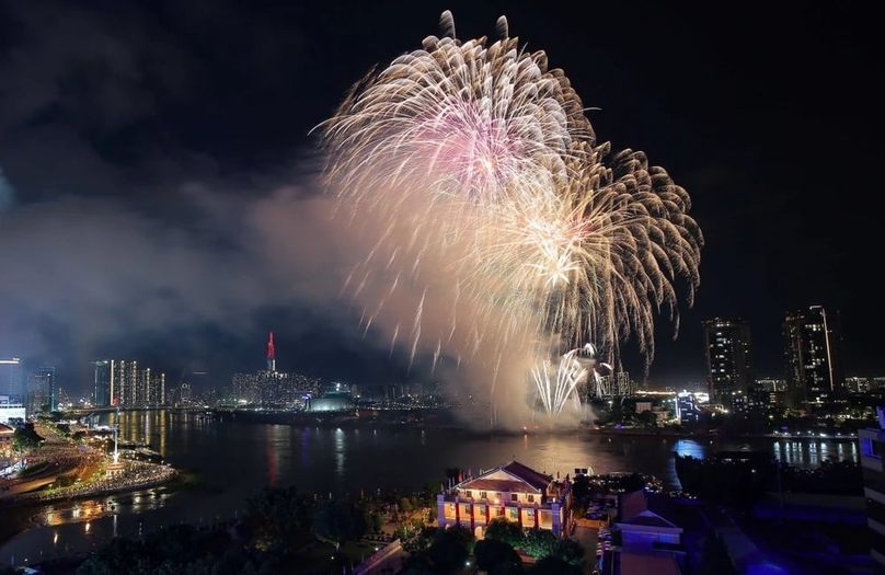 Fireworks on the Saigon River in downtown Ho Chi Minh City during a New Year holiday. Photo courtesy of Vietnam News Agency