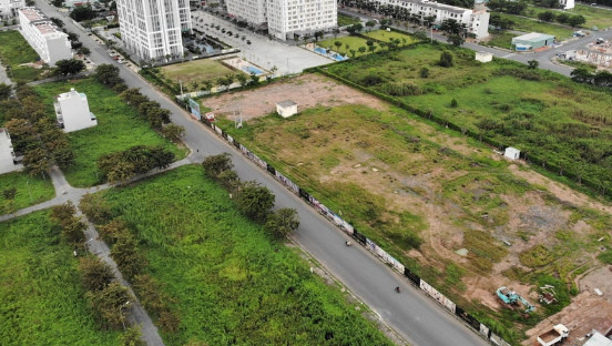 A real estate project in Ho Chi Minh City has remained idle since its launch in 2019. Photo The Investor/Vu Pham. 