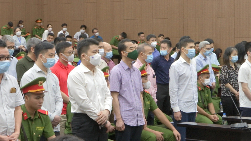 21 people convicted by the court of first instance in the Covid-29 pandemic repatriation case had their appeals for reduced sentences heard at the Hanoi Court of Appeals, December 25-27. Photo courtesy of Thanh nien (Young People) newspaper.