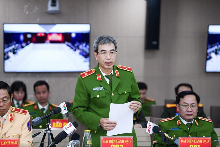 Major General Nguyen Van Thanh, deputy director of the Ministry of Public Security's Investigation Department for Corruption, Smuggling and Economic Crimes (C03), speaks at a press conference in Hanoi, December 27, 2023. Photo courtesy of Tuoi tre (Youth) newspaper.