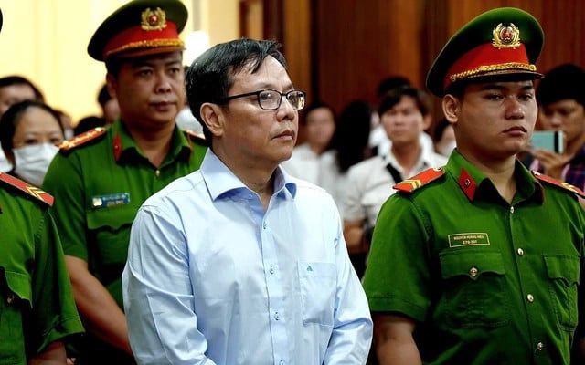 Diep Dung, former chairman of Vietnamese retailer Saigon Co.op, at the court. Photo courtesy of Vietnam Television.