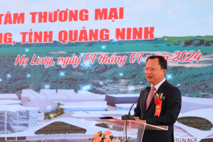 Chủ tịch Quảng Ninh Cao Tường Huy phát biểu tại lễ khởi công trung tâm thương mại Aeon tại tỉnh Quảng Ninh, miền Bắc Việt Nam, ngày 1/1/2024. Ảnh do báo Quảng Ninh cung cấp.