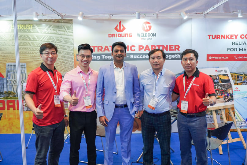 A delegation of DaiDung Corporation and Weldcom Company at Steel Construction Expo 2023 in Mumbai, India, on December 13-15, 2023. Photo courtesy of DaiDung Corporation.