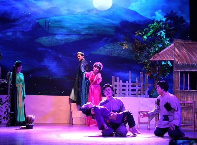Young actors of Ho Chi Minh City’s Tran Huu Trang Cai Luong Theatre will restage a series of cai luong plays on Vietnamese history and culture to usher in New Year. Photo courtesy of the theater.
