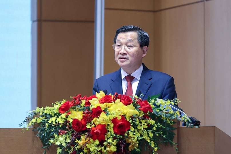 Deputy Prime Minister Le Minh Khai speaks at a conference with local administrations in Hanoi, January 5, 2023. Photo courtesy of the government's news portal. 