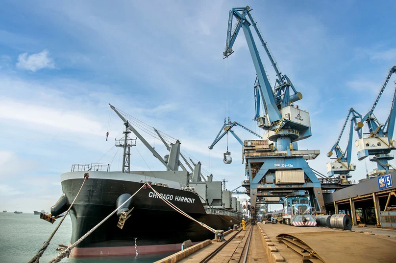 Hoa Phat's steel products are loaded on a vessel for export. Photo courtesy of the group. 