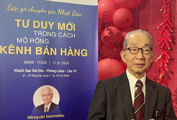 Japanese business expert Hiroaki Katsukawa is pictured at the event 'New thinking in expanding sales channels' in HCMC on January 11, 2024. Photo by Theinvestor/Lan Do.