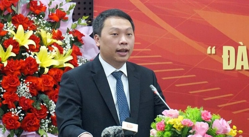 Deputy Minister of Information and Communications Nguyen Huy Dung speaks at workshop in Danang on the central city riding an investment wave in chip design and artificial intelligence, January 26, 2023. Photo courtesy of VietNamNet.