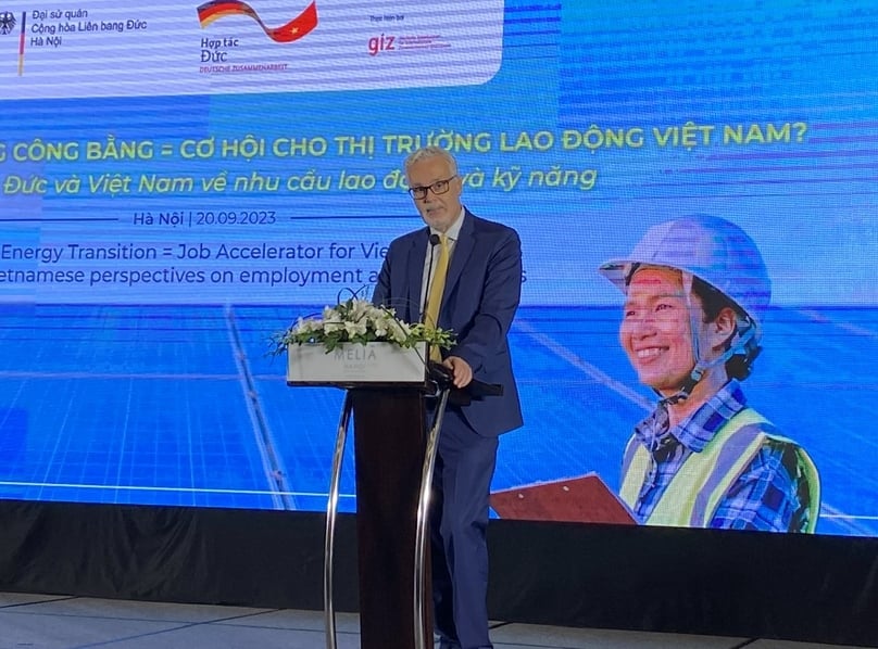 German ambassador to Vietnam Guido Hildner addresses the 'Just Energy Transition = Job Accelerator for Vietnam' conference in Hanoi, September 20, 2023. Photo by The Investor/Minh Tuan.