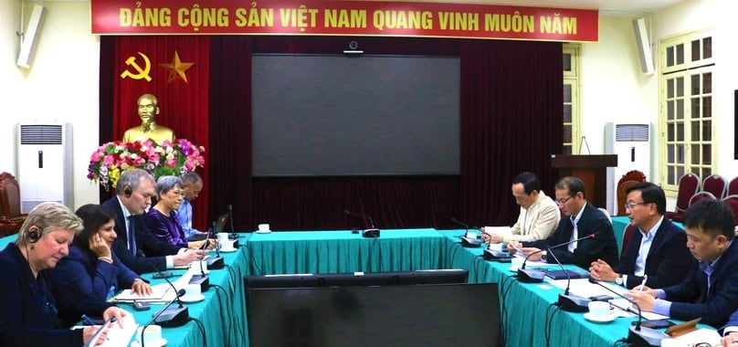 Representatives of the World Bank (left) and Vietnam's Ministry of Transport at a meeting in Hanoi, February 23, 2024. Photo courtesy of the transport ministry.