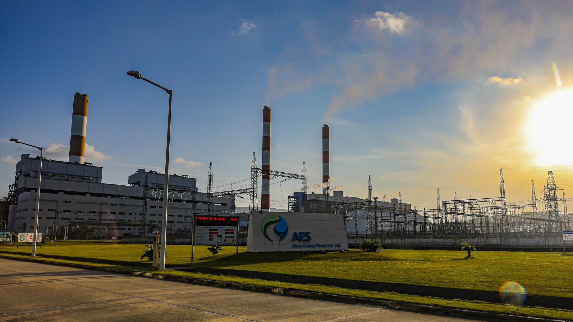 Mong Duong 2 power plant in Quang Ninh province, northern Vietnam. Photo courtesy of Quang Ninh newspaper.