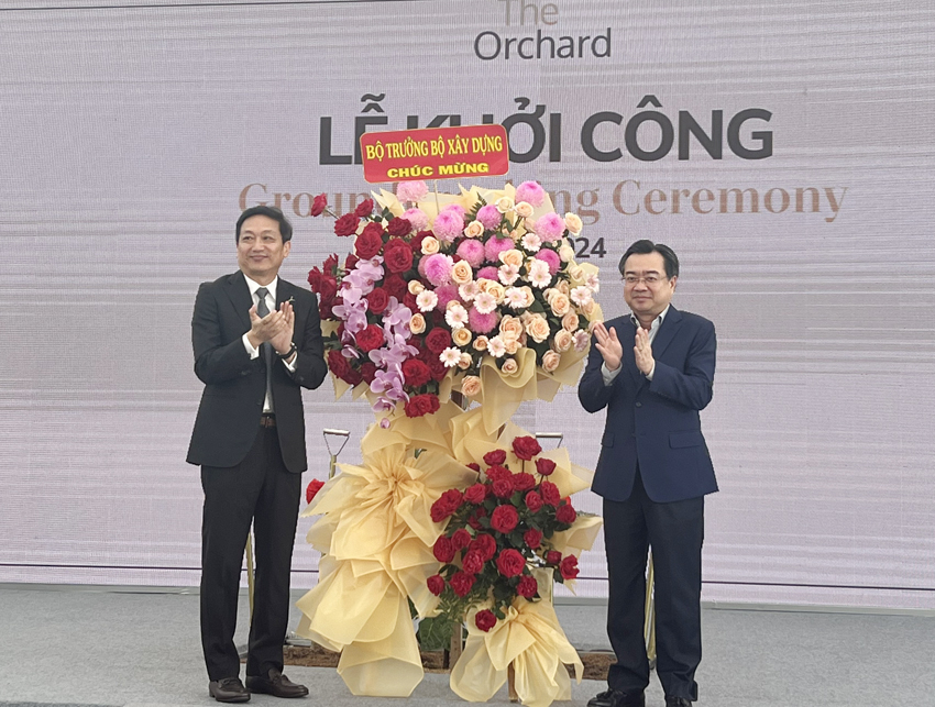 Minister of Construction Nguyen Thanh Nghi (right) at the groundbreaking ceremony of The Orchard housing complex in Binh Duong province, southern Vietnam, February 28, 2024. Photo courtesy of Binh Duong newspaper.