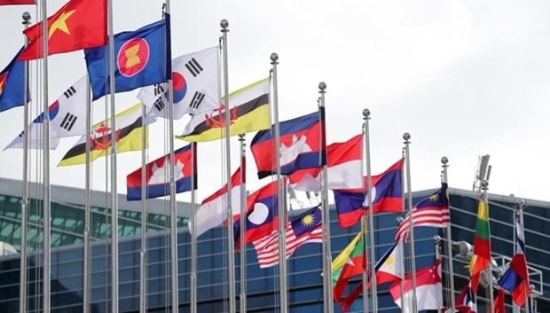 The South Korea flag flies alongside those of ASEAN member countries. Photo courtesy of www.koreatimes.co.kr.