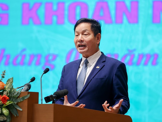 Truong Gia Binh, chairman of FPT Corp speaks at a conference launching stock market development tasks in 2024 in Hanoi on February 28, 2024. Photo courtesy of Vietnam's government portal.