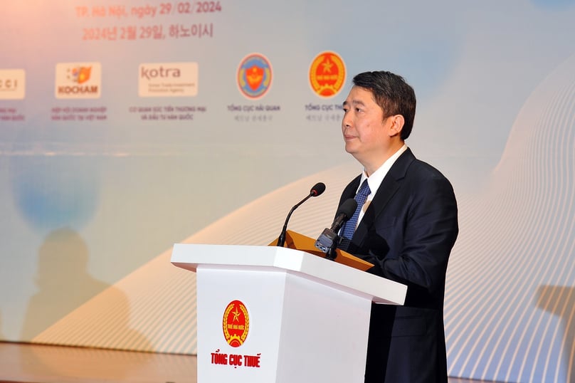Deputy Finance Minister Cao Anh Tuan addresses a dialogue between his ministry and Korean businesses on tax and customs policies in Hanoi, February 29, 2024. Photo coutersy of the General Department of Taxation.