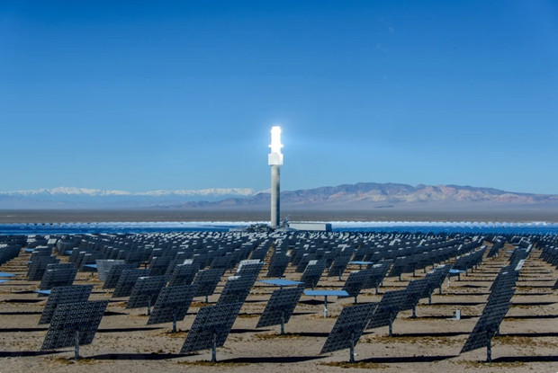  The world's largest solar thermal power plant near Augusta, Australia. Photo courtesy of the NSW Environment Protection Authority (EPA).