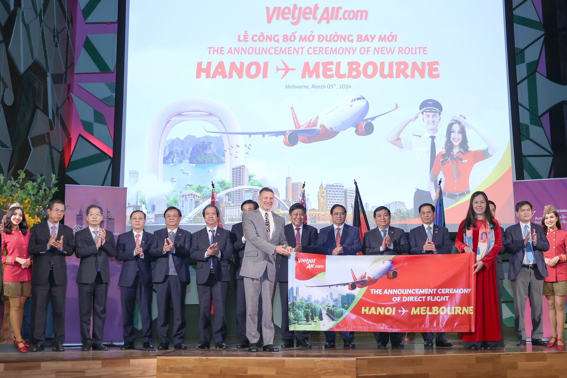 Vietjet announces the launch of direct flights between Hanoi and Melbourne at the Vietnam-Australia forum held in Melbourne, Australia, March 5, 2024. Photo courtesy of Vietjet.