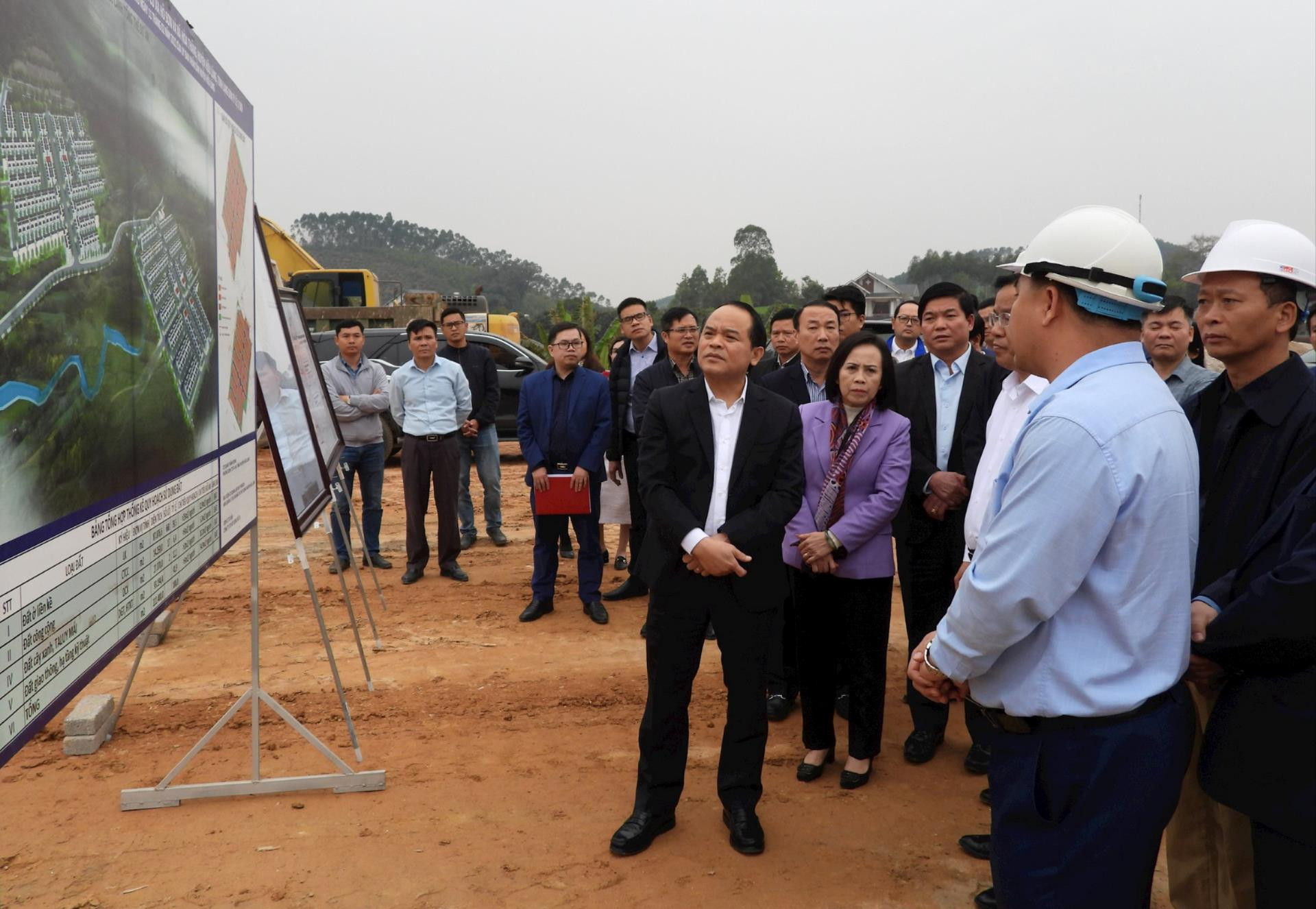Nguyen Quoc Doan, Secretary of the Lang Son Party Committee, visits the VSIP Lang Son site in the eponymous northern province, March 8, 2024. Photo courtesy of Cong Ly (Justice) newspaper.