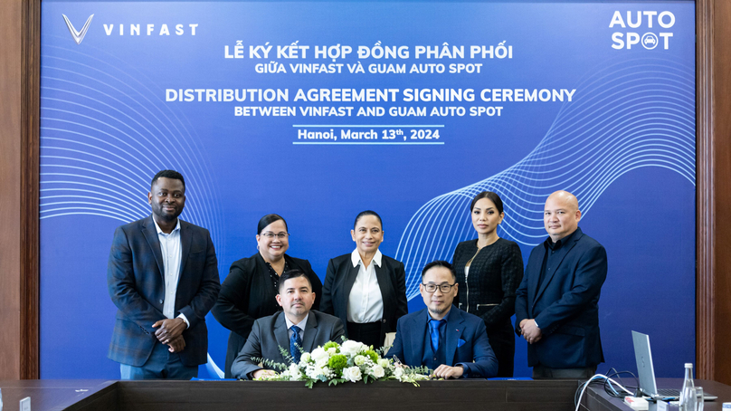 Executives of VinFast and Guam AutoSpot sign an EV distribution agreement in Hanoi, March 13, 2024. Photo courtesy of VinFast.