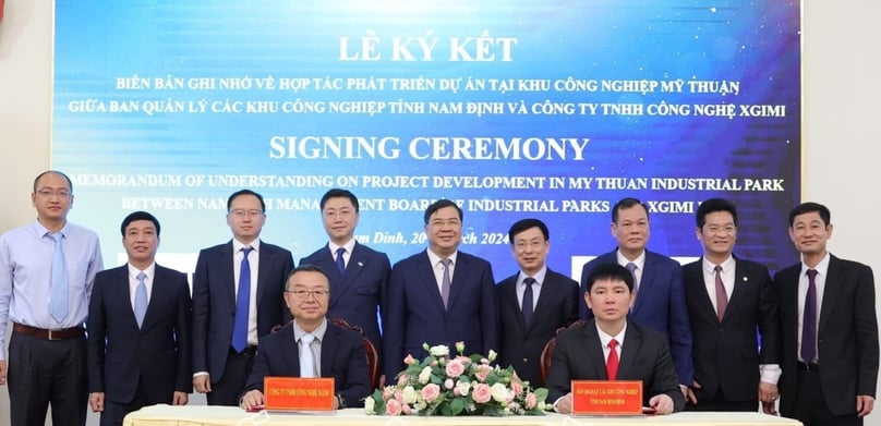 Leaders of XGIMI and Nam Dinh industrial park management board sign an MoU in Nam Dinh province, northern Vietnam, March 22, 2024. Photo courtesy of Nam Dinh TV.