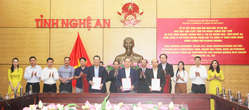 Participants at the MoU signing ceremony between Hoang Thinh Dat Corporation and Hainan Drinda in Nghe An province, central Vietnam, on March 26, 2024. Photo courtesy of Nghe An's news portal.