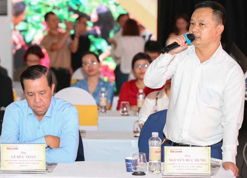 Nguyen Duc Hung, director of Napoli Import-Export Production and Trading JSC, is speaking at the 2nd 'Honoring Vietnamese Coffee – Tea 2024' festival organized by the Nguoi lao dong (Laborer) newspaper in Ho Chi Minh City from March 30-31. Photo courtesy of Laborer newspaper.